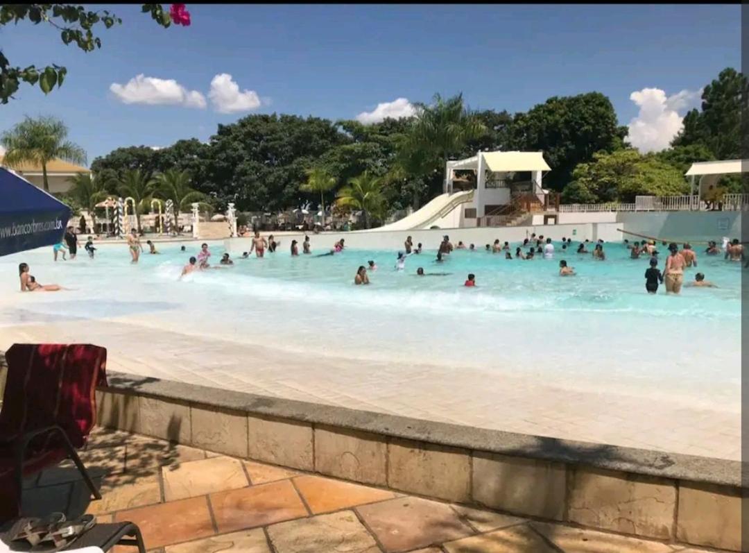 Lacqua Di'Roma Parque Com Parque Aquatico Incluso Na Diaria! Roupas De Cama E Toalhas Nao Estao Disponiveis No Servico, Devem Ser Levado Pelo Hospede! Apartment Caldas Novas Exterior photo