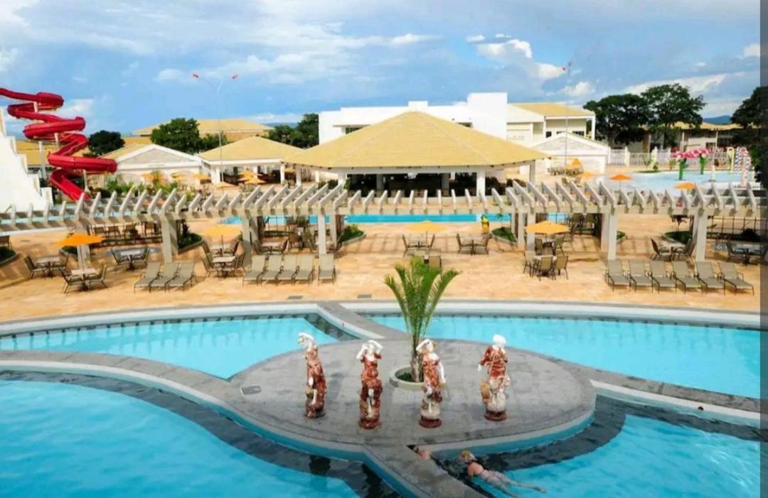 Lacqua Di'Roma Parque Com Parque Aquatico Incluso Na Diaria! Roupas De Cama E Toalhas Nao Estao Disponiveis No Servico, Devem Ser Levado Pelo Hospede! Apartment Caldas Novas Exterior photo